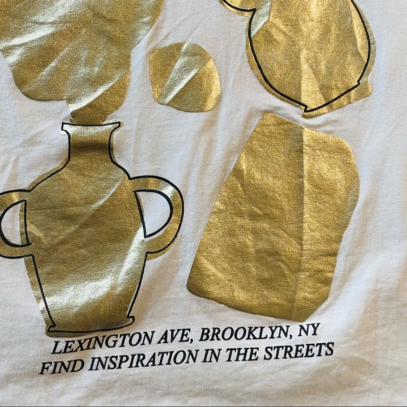 3/$24 Zara White Text Tee - Picture 5 of 6